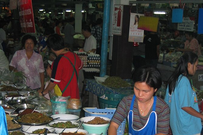 No.1 Chiang Mai: Historical City Bike Tour - Lunch Included: Vegetarian and Vegan Without a Detour