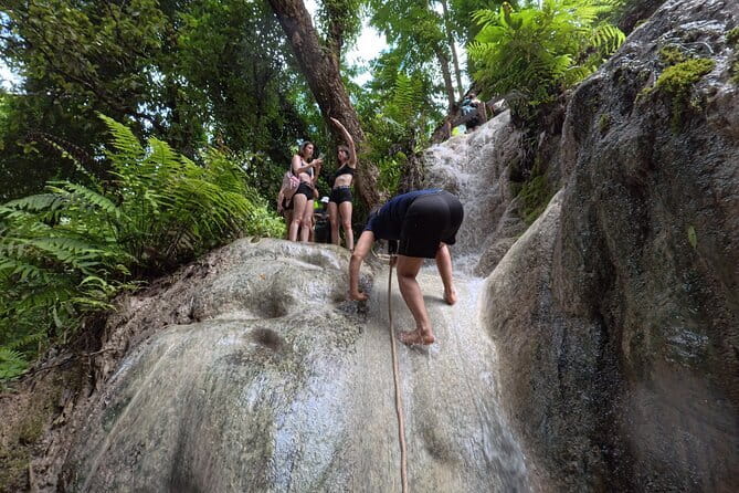 Old Town History and Culture Walking Tour at Chiang Mai - How the 2.5-Hour Route Feels on Your Feet