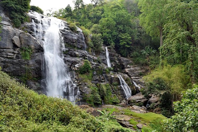 One Day Inthanon National Park (Private Tour) - Lunch at a local restaurant: included, with options your guide can help with
