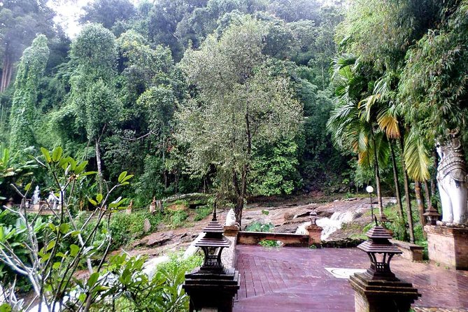 One Day Tour Doi Suthep Temple, Palad Temple, Orchid Farm, Longneck hill tribe village (Private tour) - Lunch and the Pace: Making Sure You Don’t Miss the Best Part of Chiang Mai