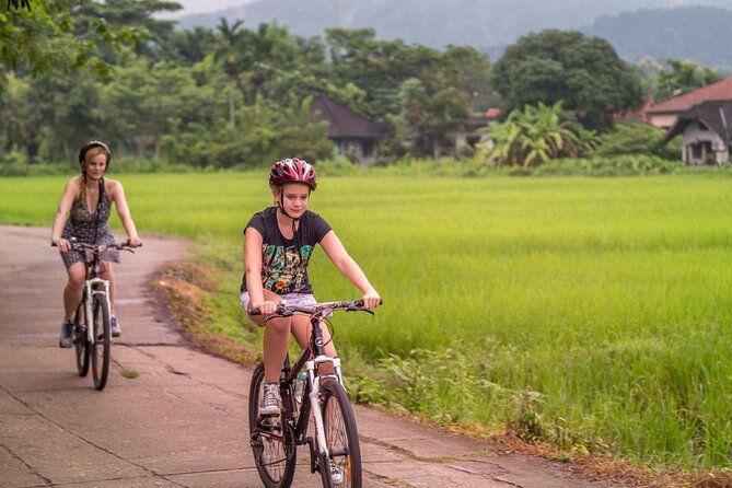 Private Bicycle Tour to Chiang Mai and Thai Cooking Class - The Bo Sang Umbrellas Stop: Handmade Paper Craft With a Backstory