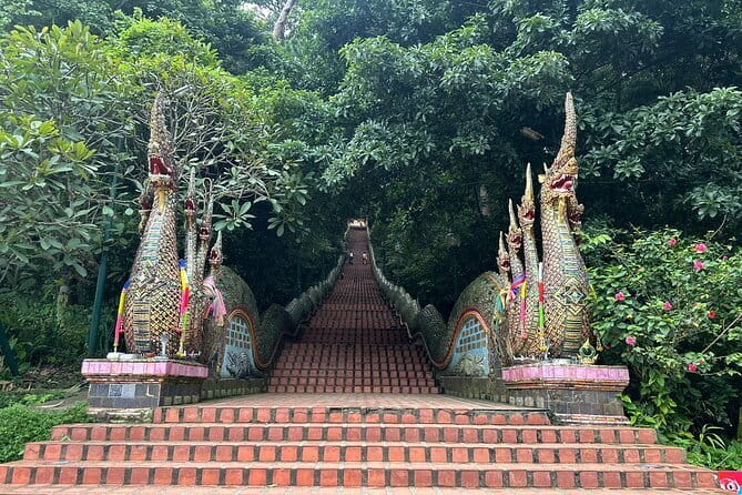 Private Day Tour Doi Suthep Temple and Handicraft Center - The Private Van Advantage: Stop Waiting, Start Seeing