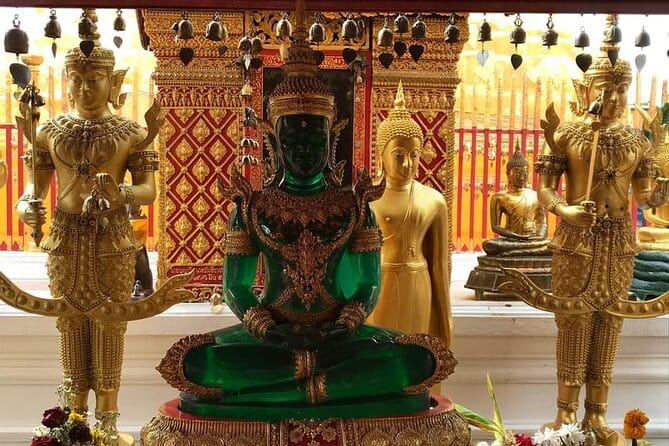 Private Day Tour Doi Suthep Temple and Handicraft Center - Lunch and Small Comforts That Keep the Day Moving