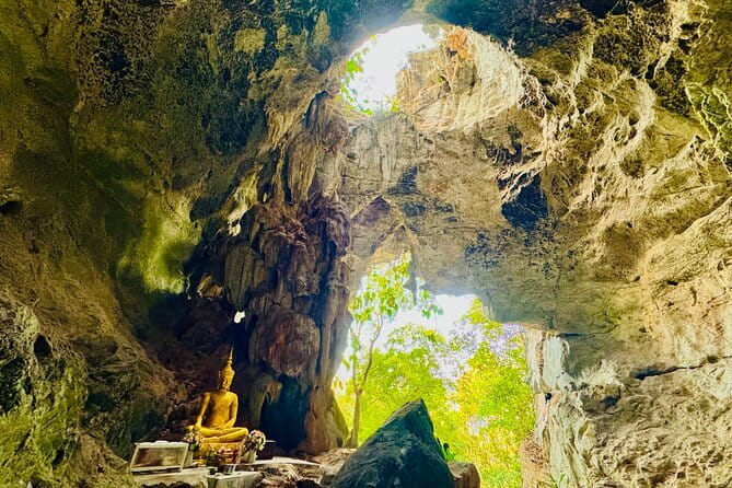 Private Guided Rainbow Cave Unseen Canyon and Lanna temple - Ob Khan National Park: river valley walking with an easy pace