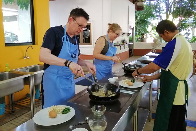 Private Half-Day Thai Cooking Class in Chiang Mai - The dishes you’ll cook (and what you’re really learning)