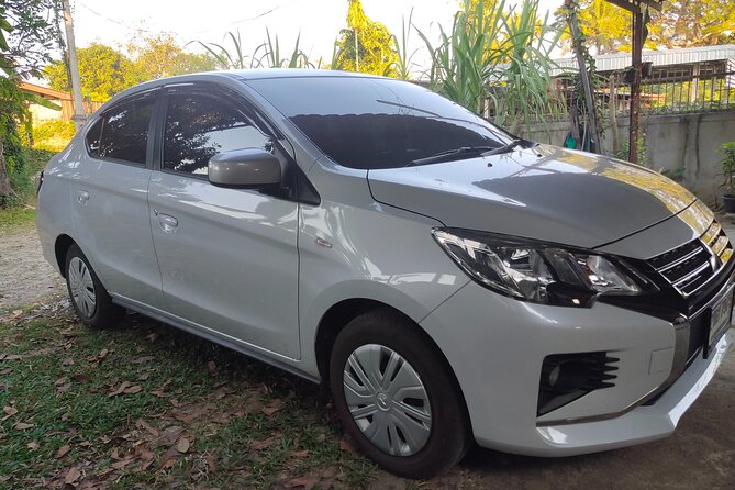 Private Luxury Car rental + English speaking driver: - Chiang Mai Sightseeing That Feels Easier: Temples, Old City, and Parking Reality