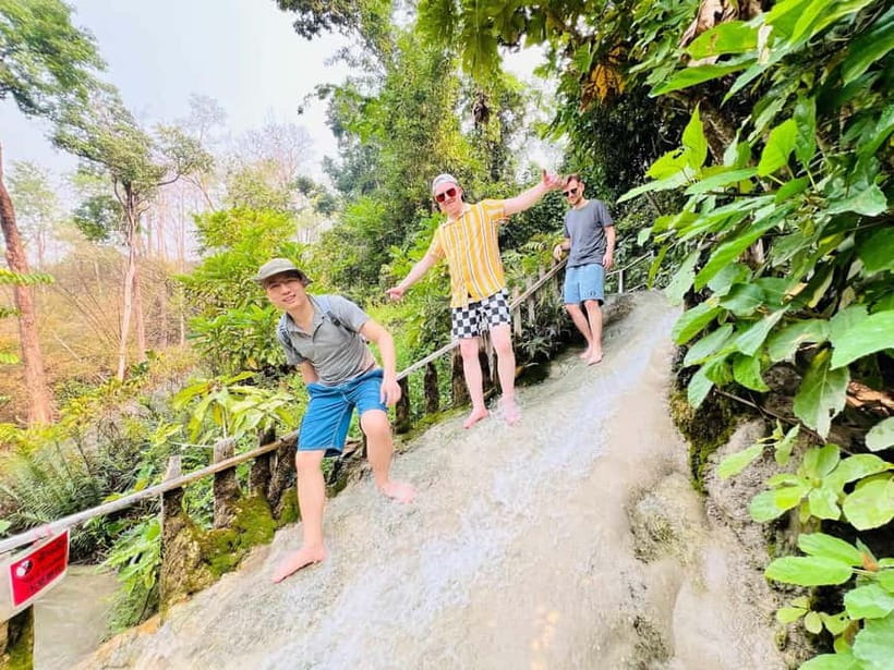 Private : Sticky Waterfall & Secret Temple & Karen Village. - The secret temple cave: Naga steps, Buddha statues, and meditation calm