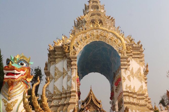 Private Tour Chiang Rai 3 Wonderful Temples & Lalitta Cafe - Chiang Mai to Chiang Rai: the ride is long, so plan like a local
