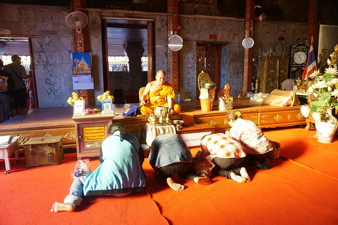 Private-Tour Doi Suthep Temple and Khun Chang Kien Village Half-Day - Key points before you go