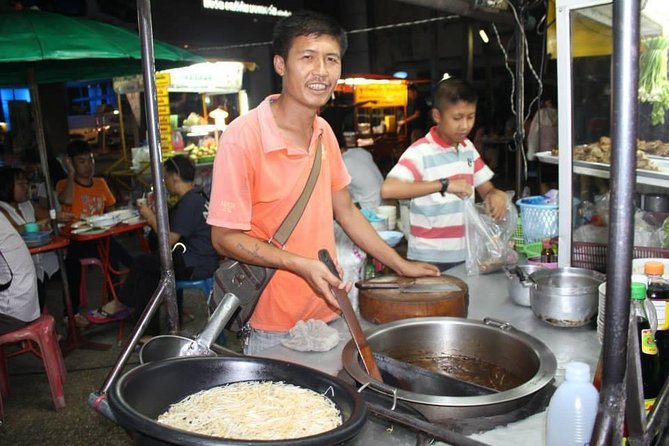 Small-Group Chiang Mai Evening Street Food Tour - Night Market 2: more regional range, more time to ask