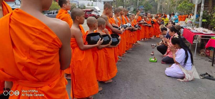 Spiritual Sunrise Wat Doi Suthep, Pha Lat, Alms & Meditation - Who Should Book This Spiritual Sunrise Tour (and Who Might Skip It)