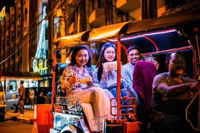 Sunlight or Moonlight: Chiang Mai City Tuk Tuk Tour - Route Breakdown: from Wat Chedi Luang to the night markets