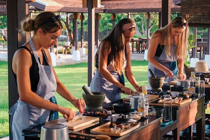 Sunset Thai Cooking with Grandma - Farm & Evening Feast - What’s included in your meal: water, welcome drinks, and recipe tools