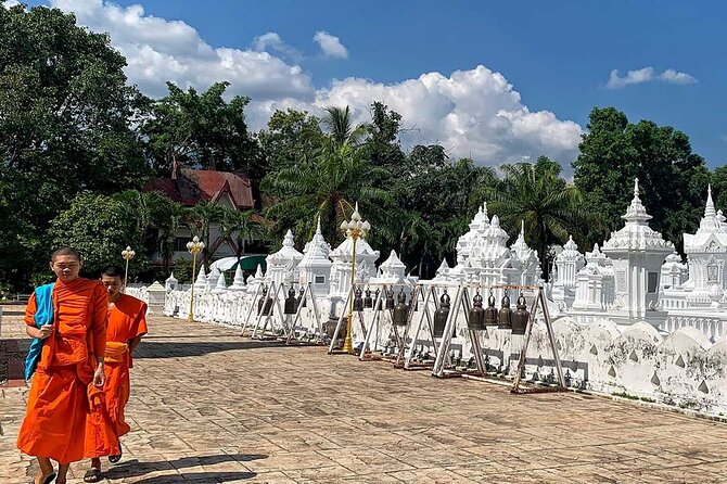 Talk to Buddhist monk & craft work in temple - How the 3-Hour Schedule Feels (Mostly) Like a Good Use of Time