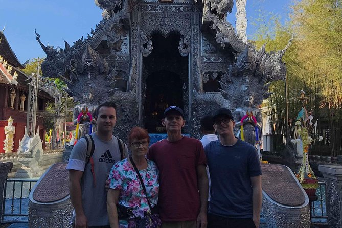 Temples Tour with Private Cruise - Wat Sri Suphan (Silver Temple): Silver Crafts You Can Actually See