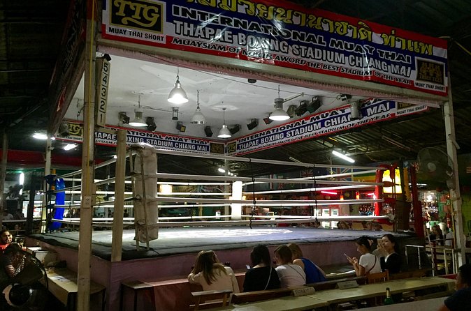 Thapae Stadium Muay Thai Boxing Experience – Chiang Mai - Comfort, food, and drinks: plan like a local