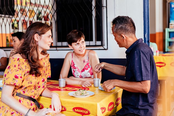 The 10 Tastings of Chiang Mai With Locals: Private Street Food Tour - Stop 2: Chang Phueak Monument and the Thai tea sweetness game