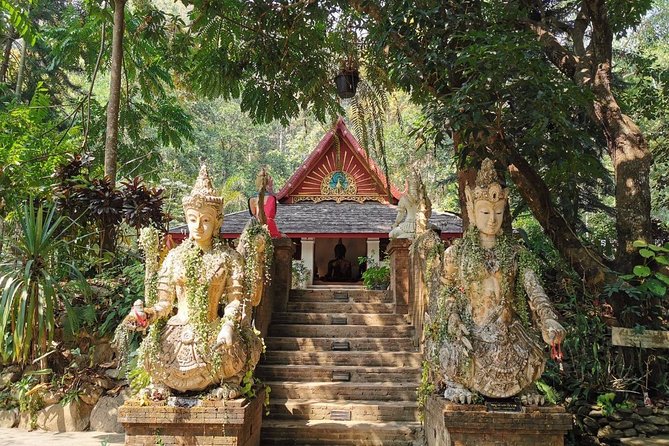 The Best City Tour View Points Wat Doi Suthep, Wat Chedi Luang and Wat Pha Lat - The Guides and the Photo Help That Makes It Easier