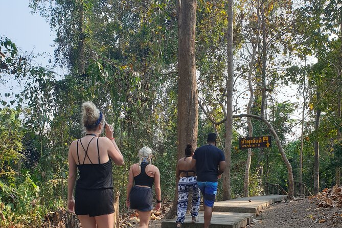 The Original Sticky Waterfalls Tour Chiang Mai Thailand - Lunch in Mae Taeng: vegetarian and vegan Thai food that actually fills you up