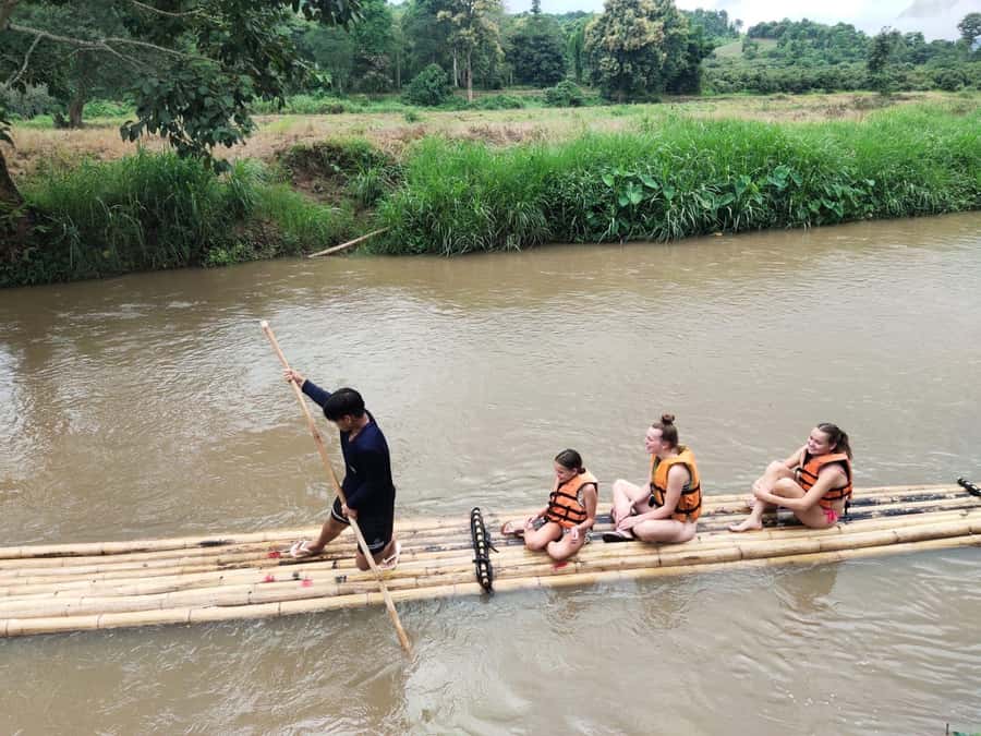 Trekking 2 Days 1 Night+Rice fields+Bamboo Rafting - Small group trekking with an English guide: what to expect day to day