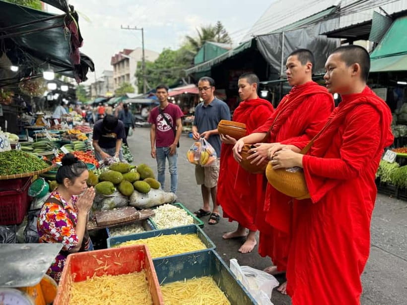 Walk With Monks Collecting Alms(meeting point maybe change) - Who should book this monks-and-alms walk in Chiang Mai