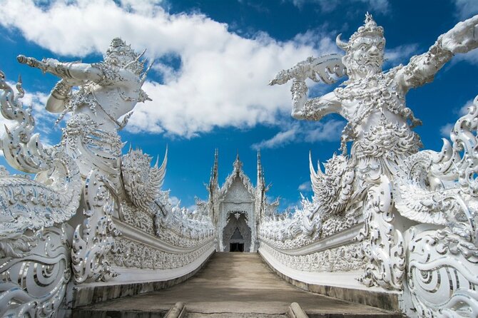 White, Red/Black and Blue Temples Full Day Trip From Chiang Mai - Mae Kachan Hot Spring: Quick Break, Separate Ticket