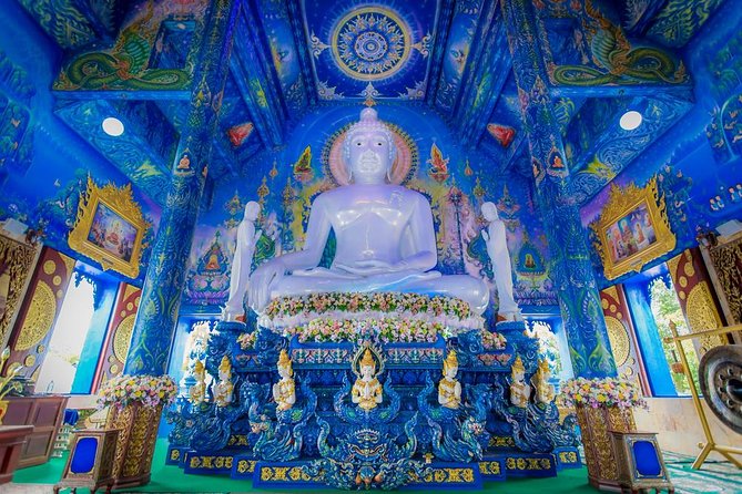White Temple-Black House & Blue Temple Tour From Chiang Mai - Lunch and Included Admissions: Where Your $48 Actually Makes Sense
