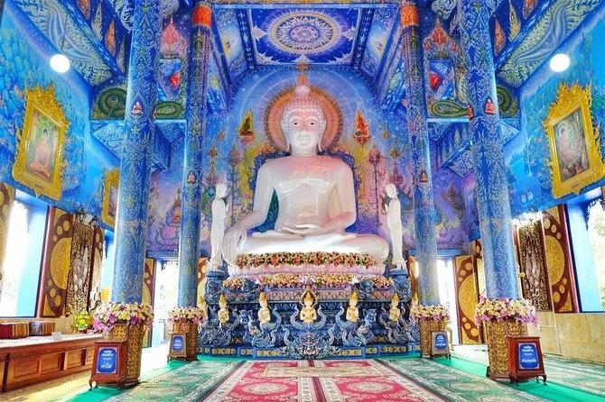 White Temple-Black House & Blue Temple Tour From Chiang Mai - Air-Conditioned Comfort on a Long Route (and Why It Matters)