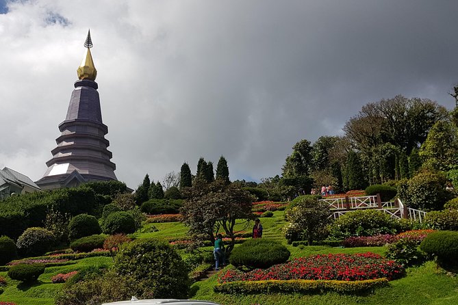 Wow! Doi Inthanon National Park Adventure, Lunch & Entry Included - Wachirathan Falls and Sirithan Falls: the easy win at the start of the day